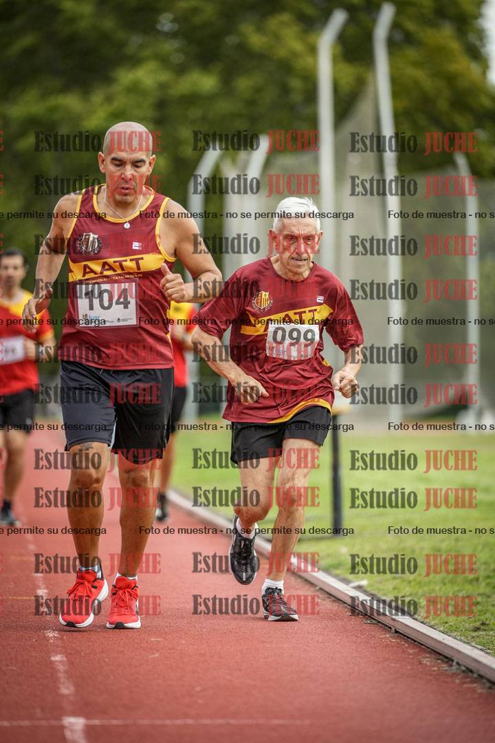 Fotos de los 3000 m llanos de varones