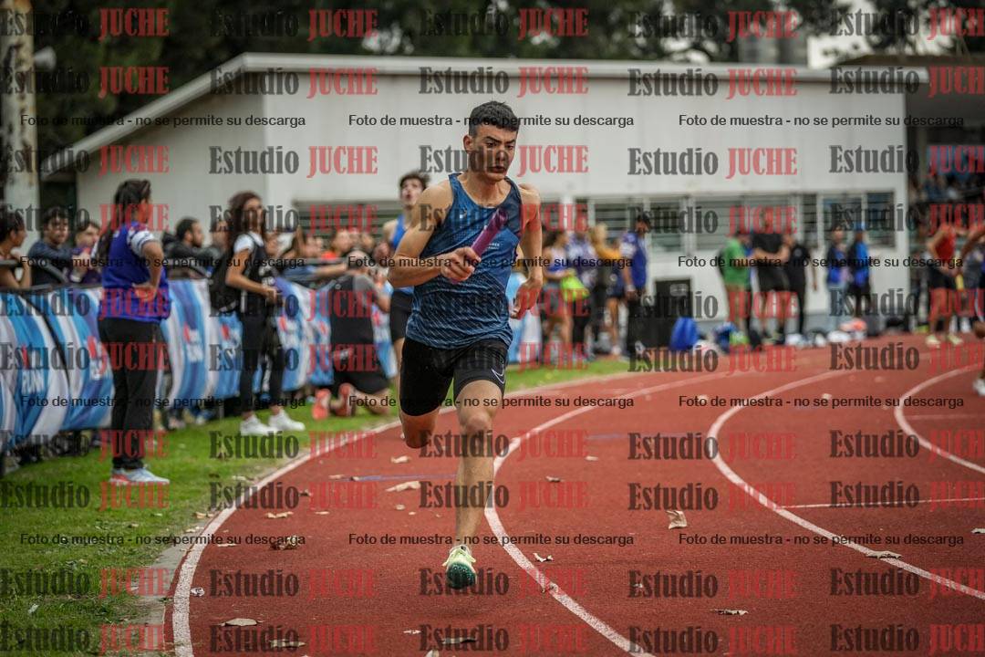 Fotos de las postas 4x400 m llanos de varones