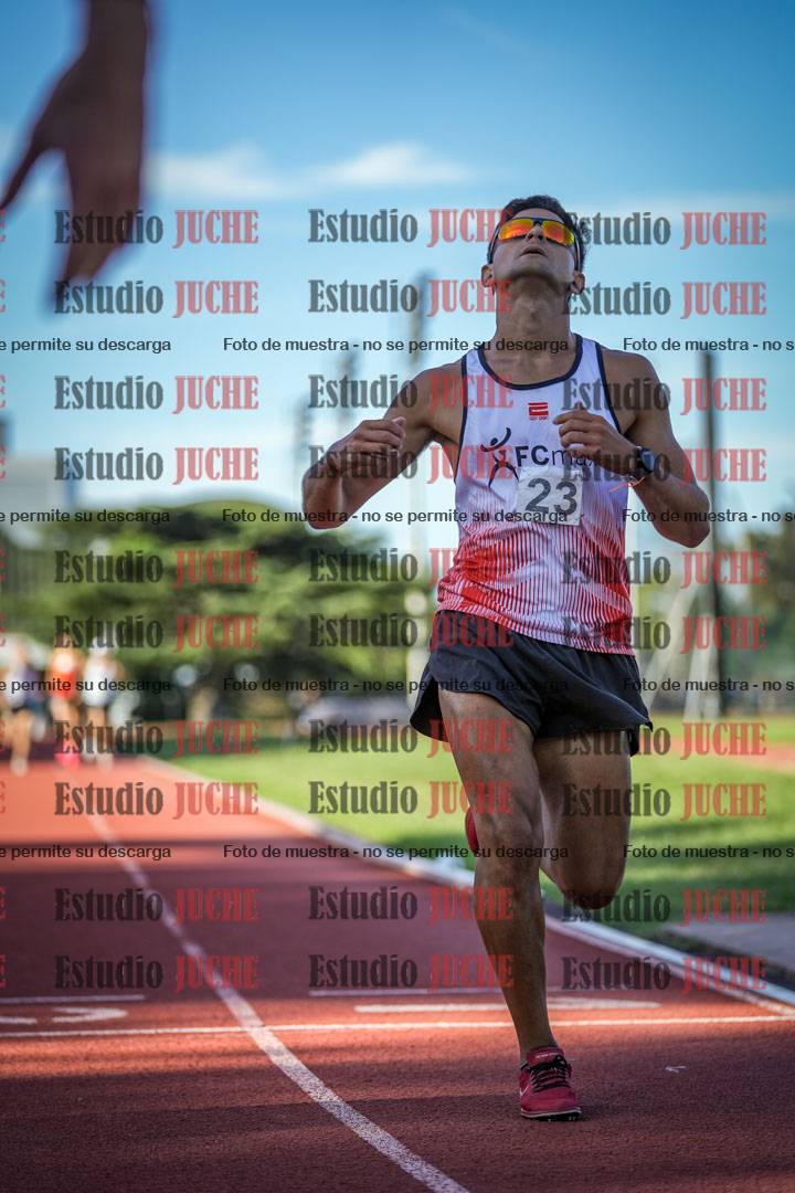 Fotos de los 1500 m llanos de varones
