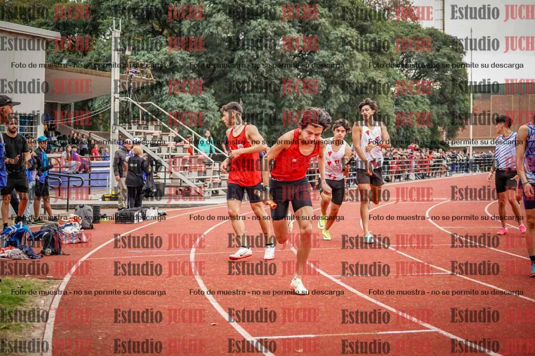 Fotos de las postas 4x400 m llanos de varones