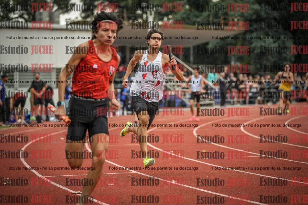 Fotos de las postas 4x400 m llanos de varones