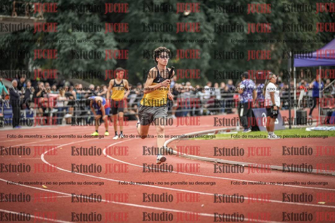 Fotos de las postas 4x400 m llanos de varones