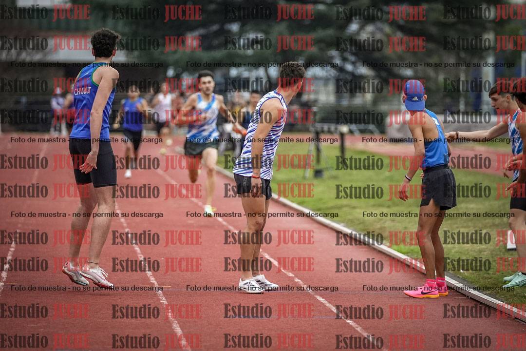 Fotos de las postas 4x400 m llanos de varones