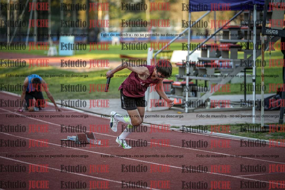 Fotos de las Postas 5x80 m de varones