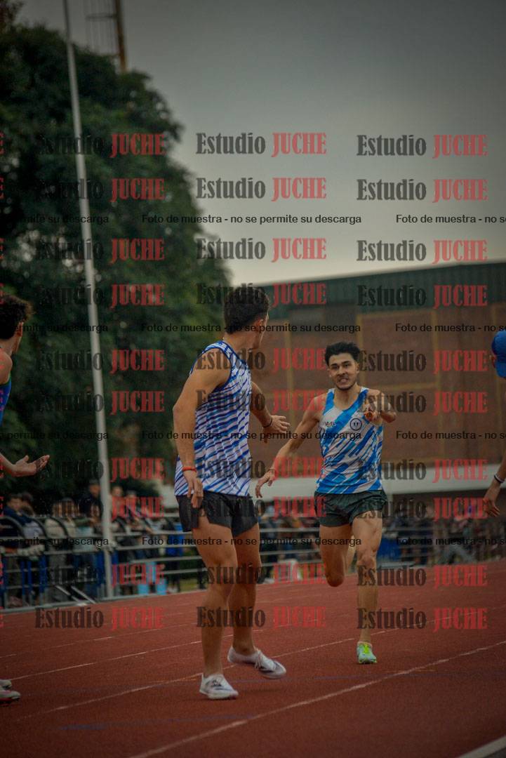 Fotos de las postas 4x400 m llanos de varones