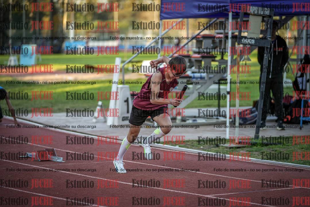 Fotos de las Postas 5x80 m de varones