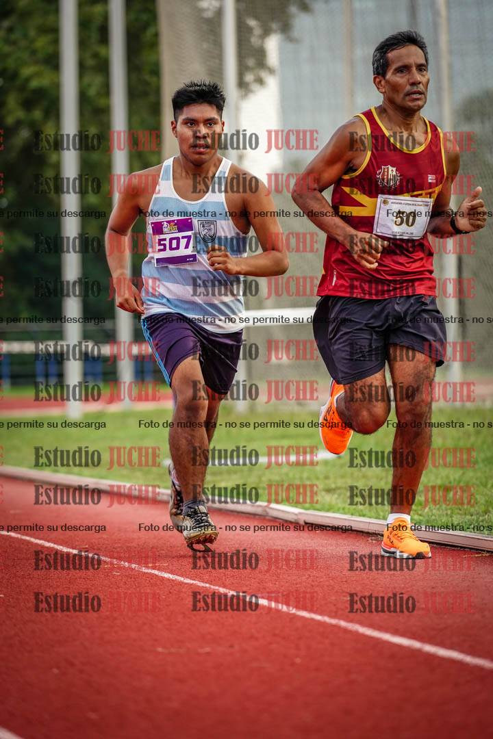 Fotos de los 3000 m llanos de varones