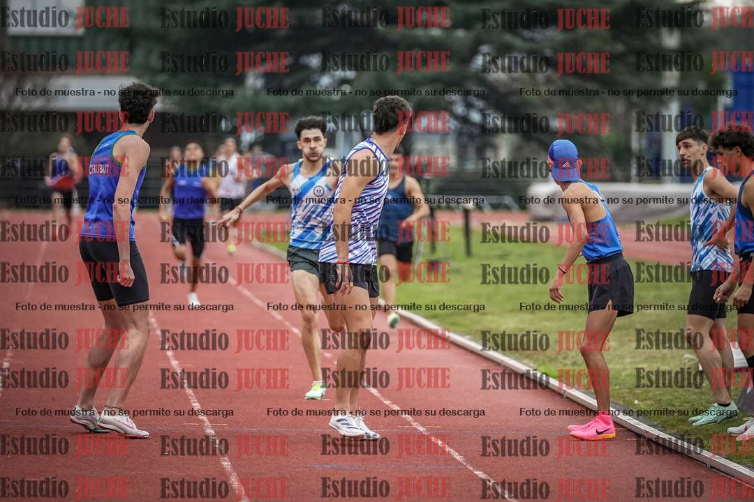 Fotos de las postas 4x400 m llanos de varones