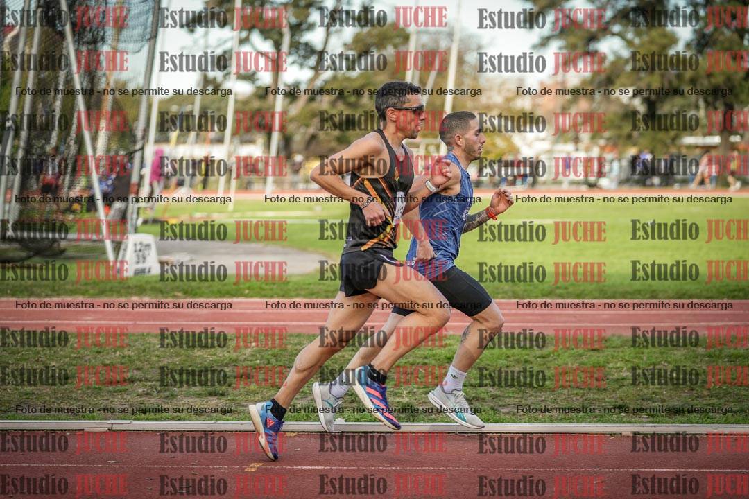 Fotos de los 3000 m llanos de varones
