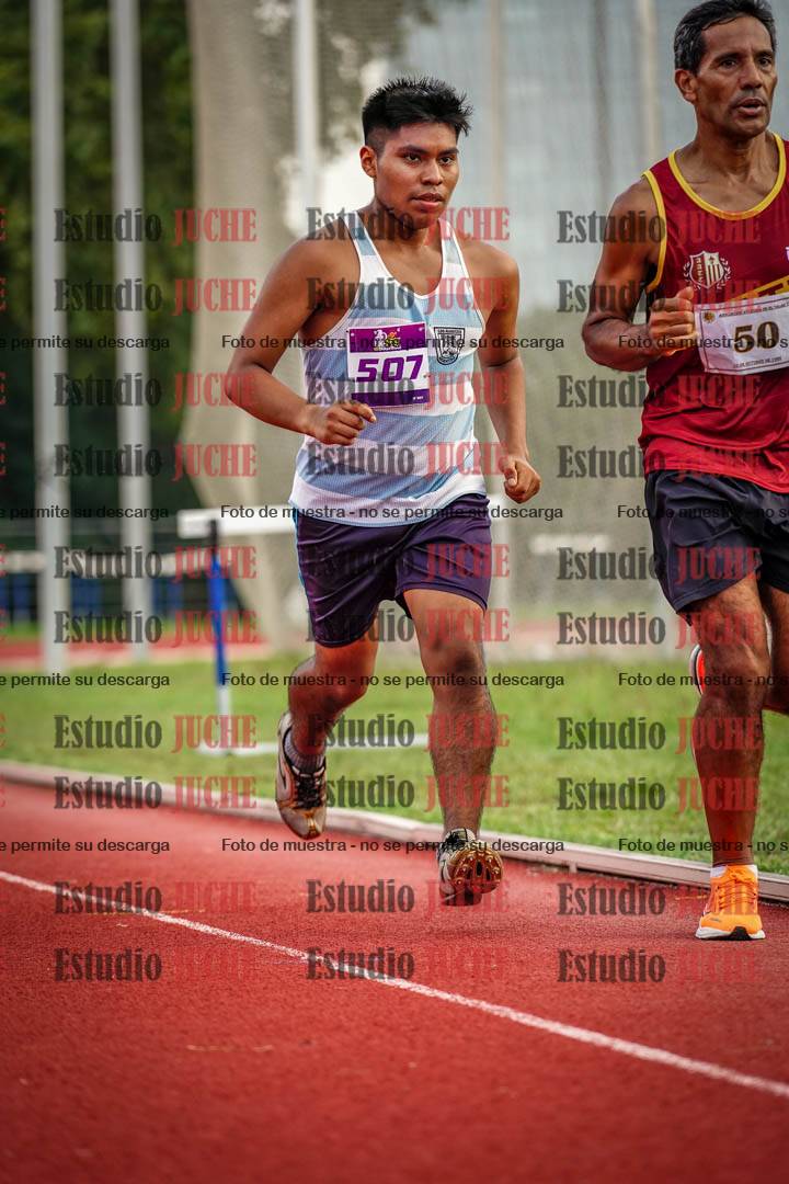 Fotos de los 3000 m llanos de varones
