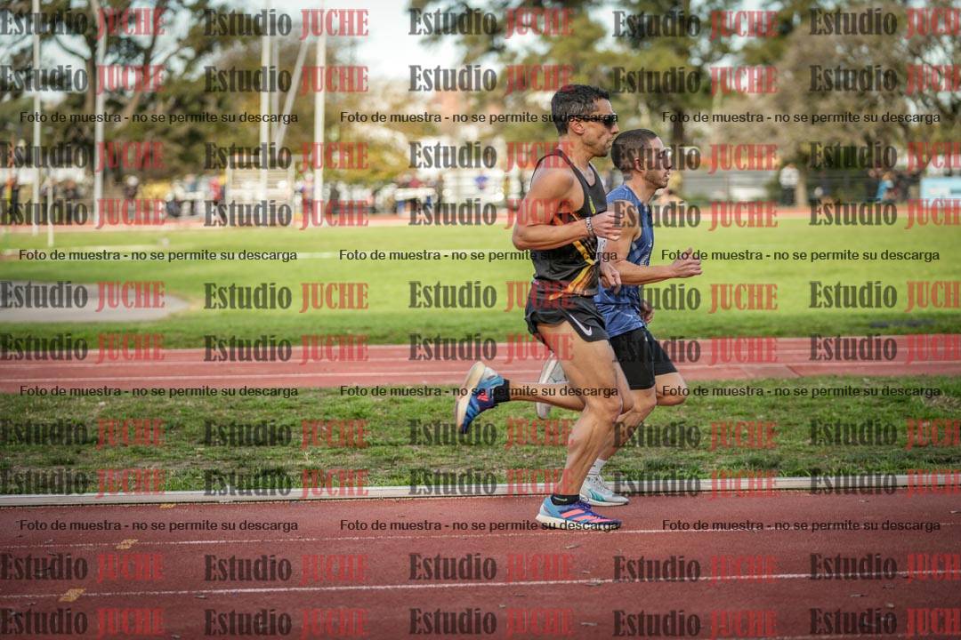 Fotos de los 3000 m llanos de varones