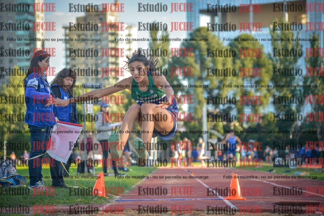 Fotos del salto en largo - mujeres U16