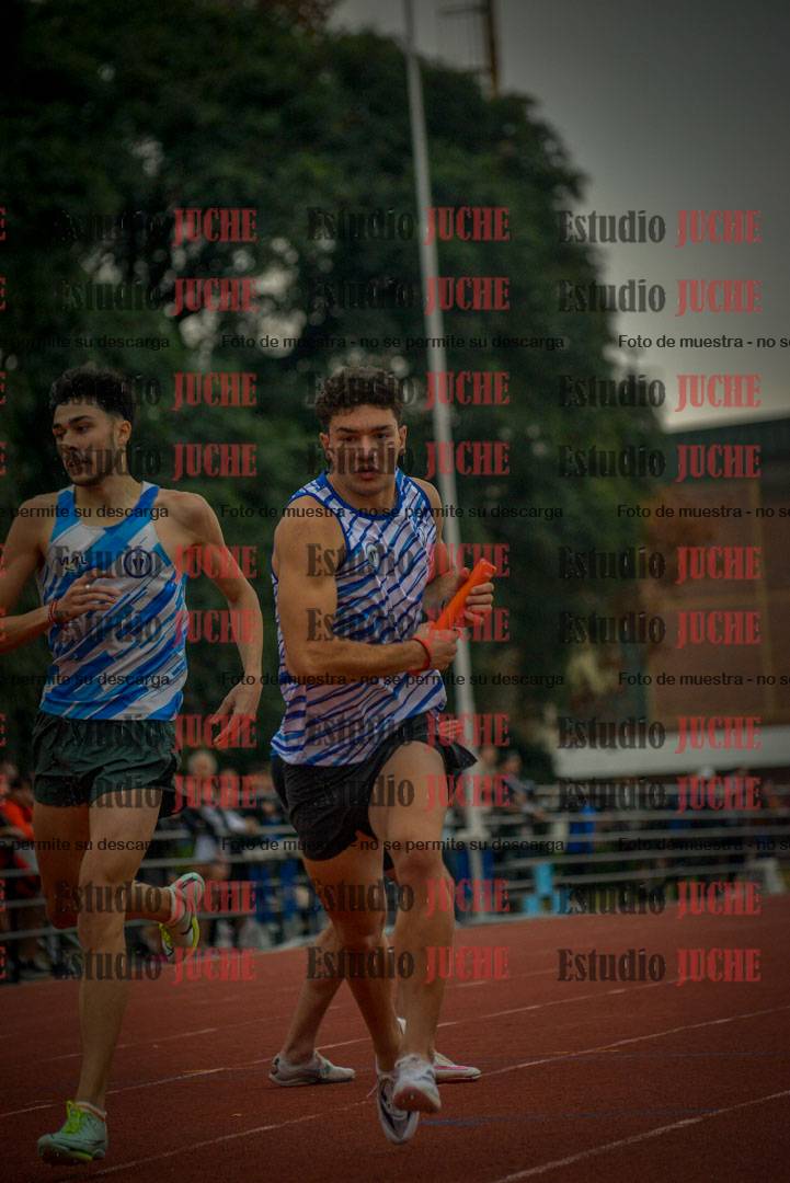 Fotos de las postas 4x400 m llanos de varones