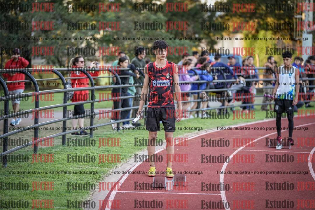 Fotos de las Postas 5x80 m de varones