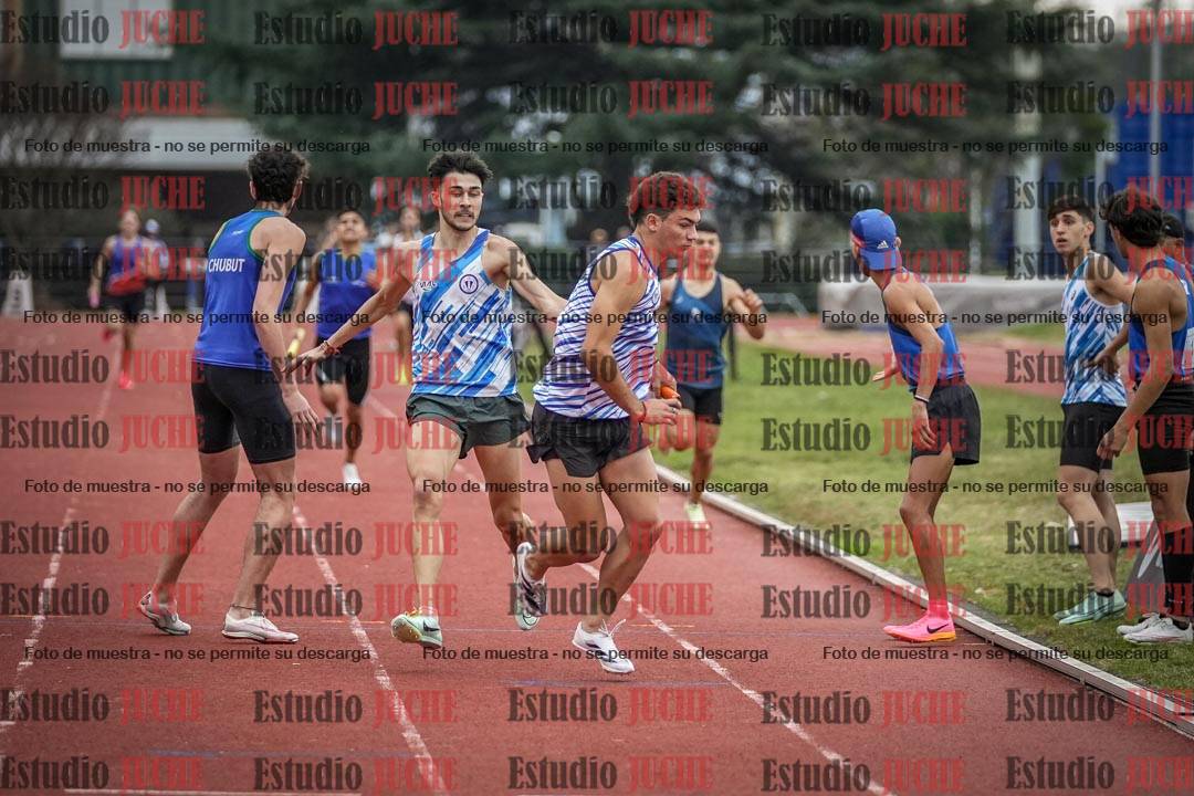 Fotos de las postas 4x400 m llanos de varones