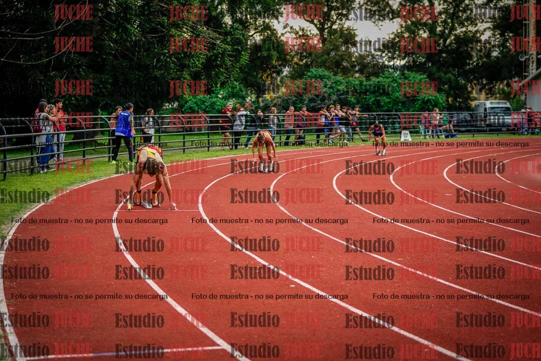 Fotos de los relevos 8x300 m mixtos