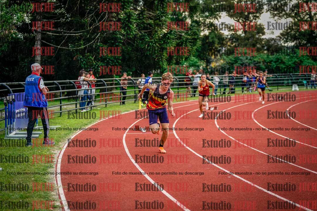 Fotos de los relevos 8x300 m mixtos