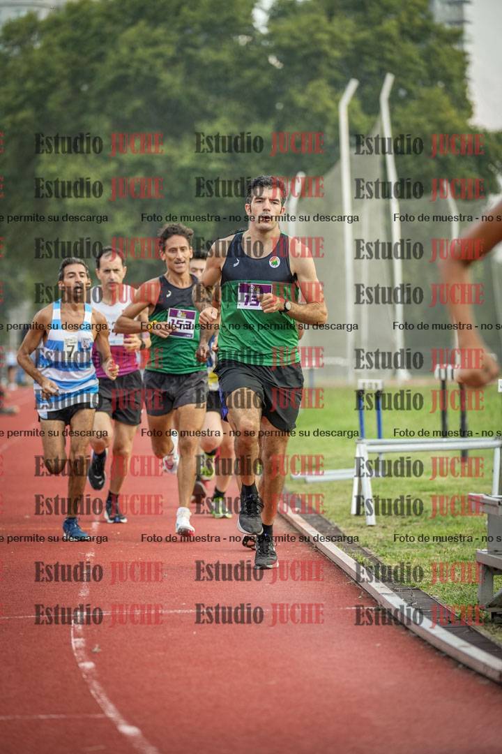 Fotos de los 3000 m llanos de varones