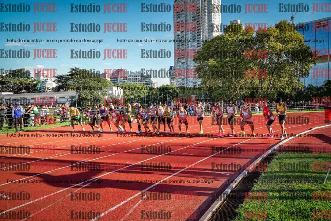Fotos de los 1500 m llanos de varones