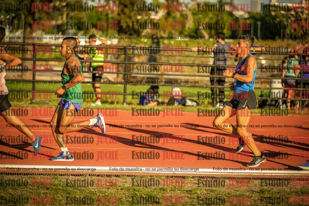 Fotos de los 3000 m llanos de varones
