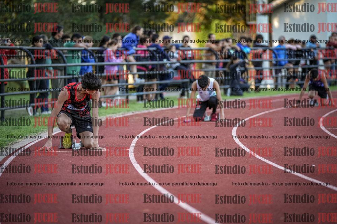 Fotos de las Postas 5x80 m de varones