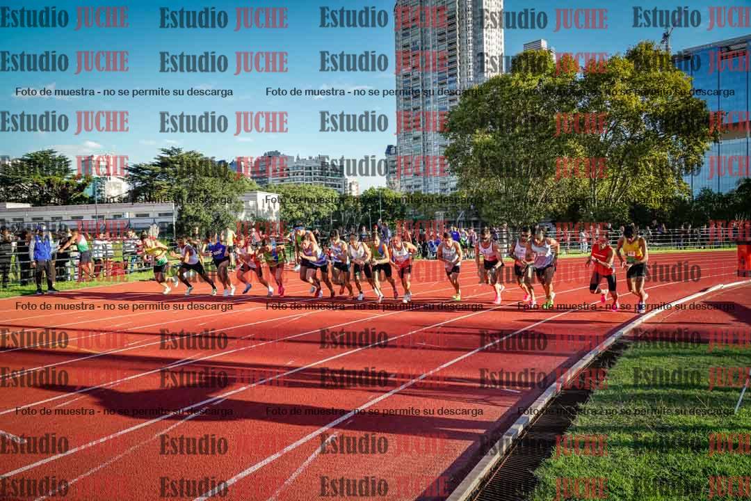 Fotos de los 1500 m llanos de varones