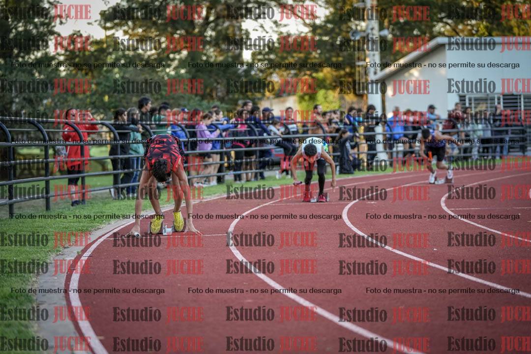 Fotos de las Postas 5x80 m de varones
