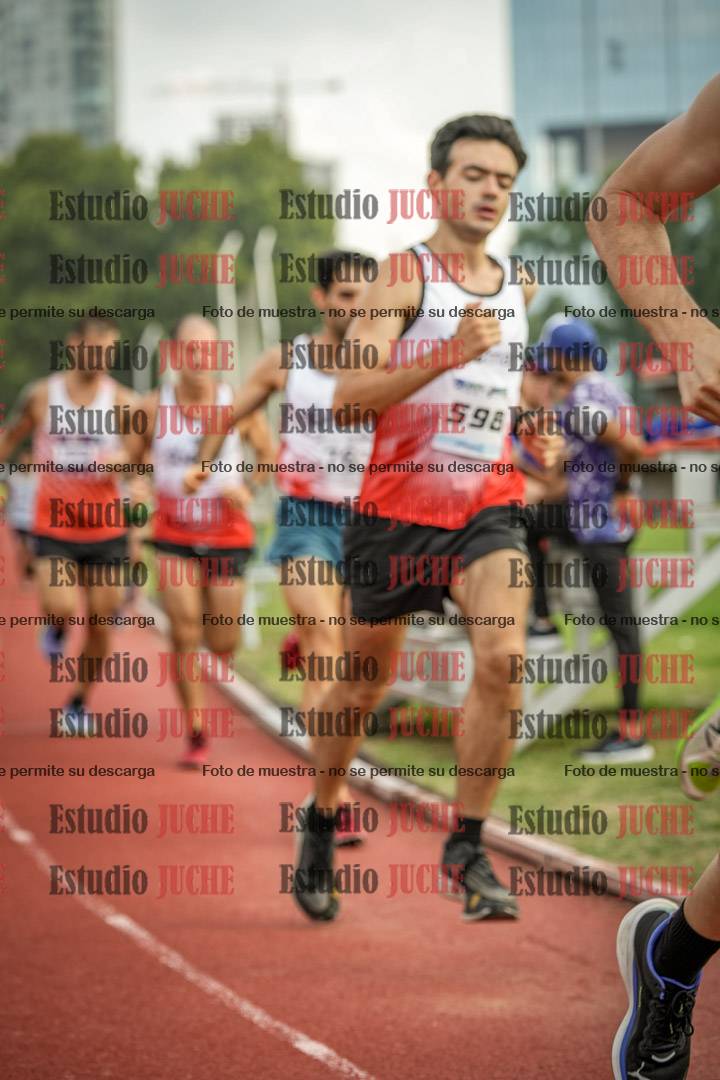Fotos de los 3000 m llanos de varones