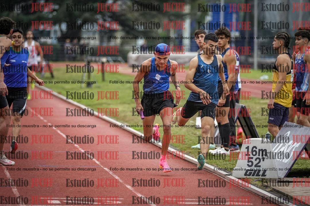Fotos de las postas 4x400 m llanos de varones