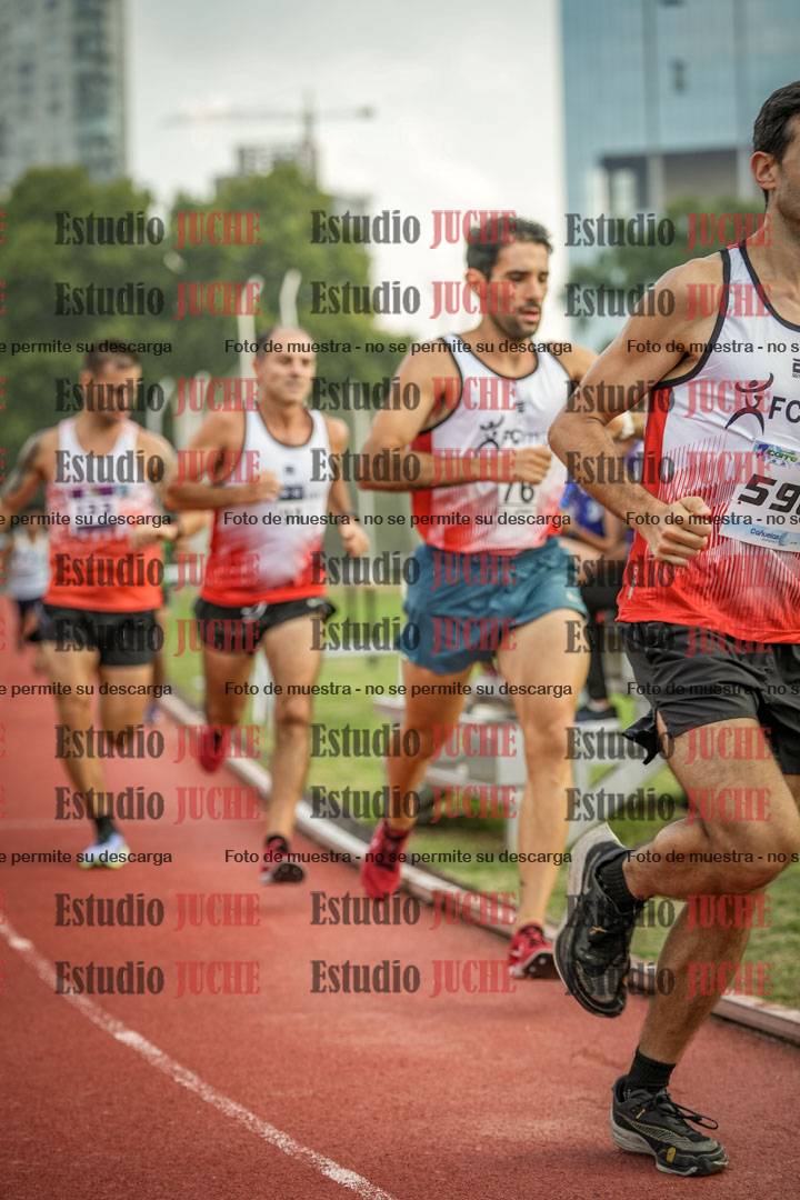 Fotos de los 3000 m llanos de varones