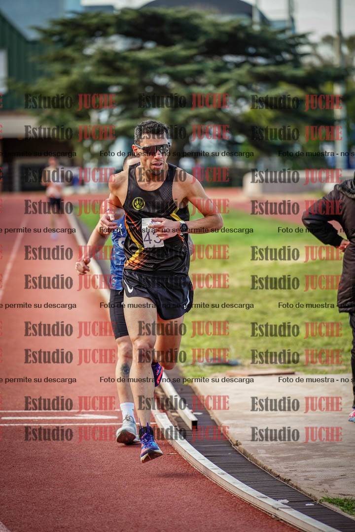 Fotos de los 3000 m llanos de varones