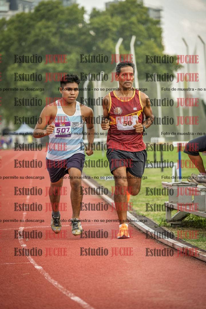 Fotos de los 3000 m llanos de varones
