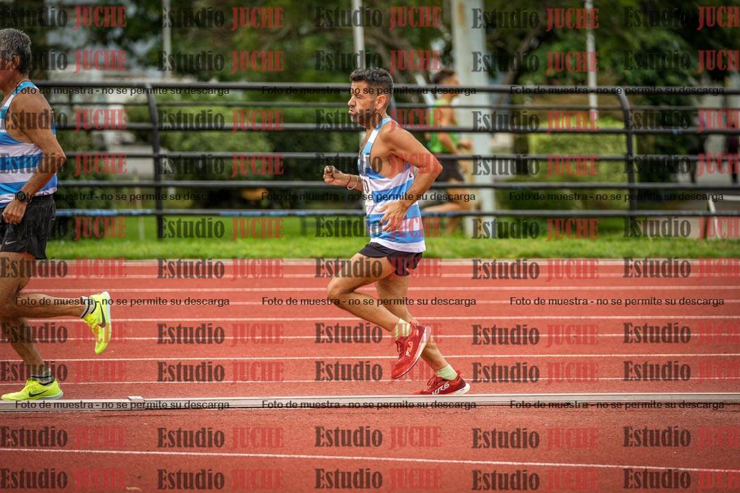 Fotos de los 3000 m llanos de varones