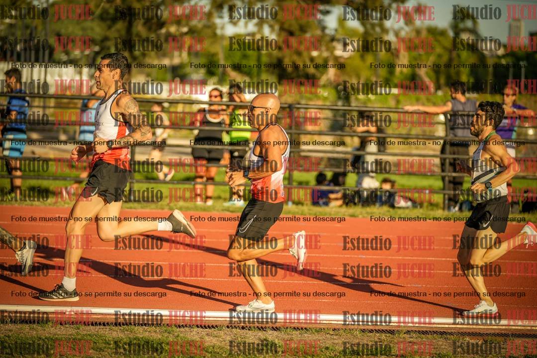 Fotos de los 3000 m llanos de varones