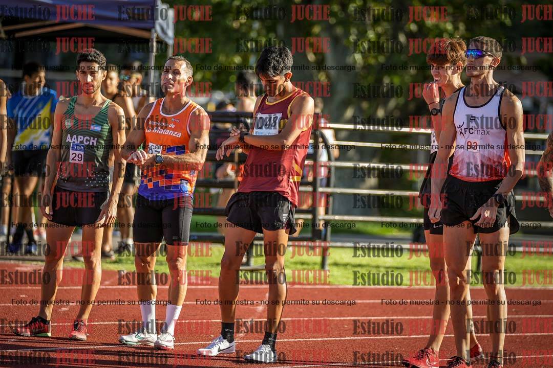 Fotos de los 1500 m llanos de varones