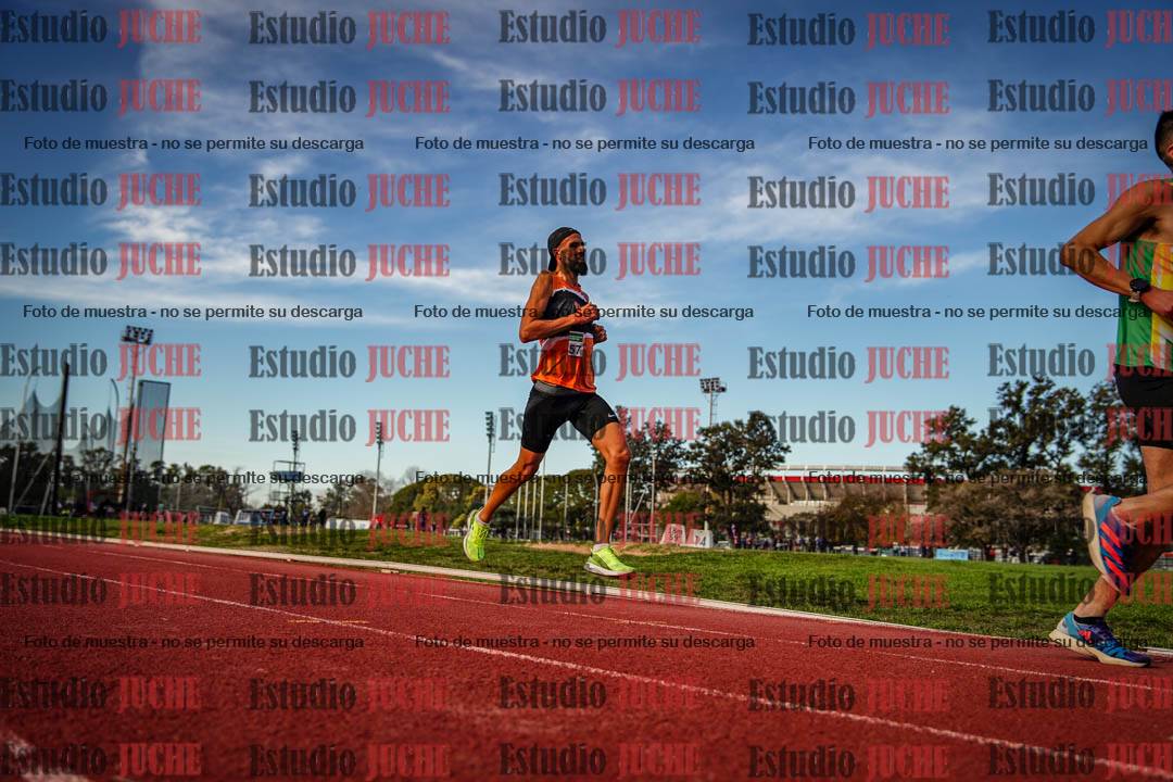 Fotos de los 3000 m llanos de varones