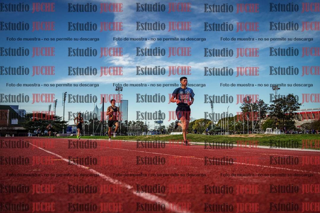 Fotos de los 3000 m llanos de varones