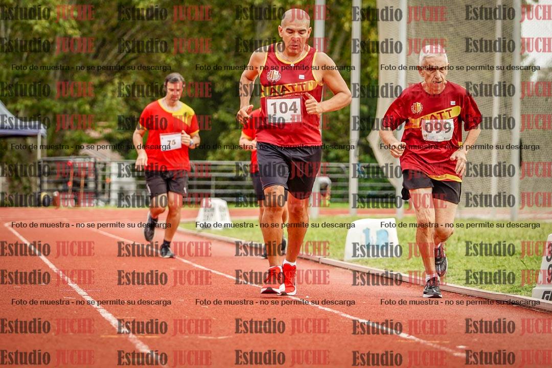 Fotos de los 3000 m llanos de varones