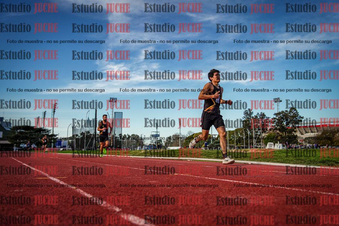 Fotos de los 3000 m llanos de varones