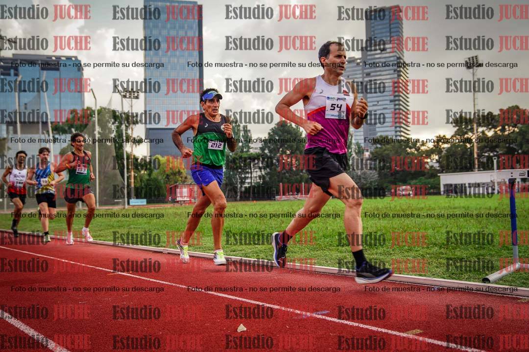 Fotos de los 3000 m llanos de varones