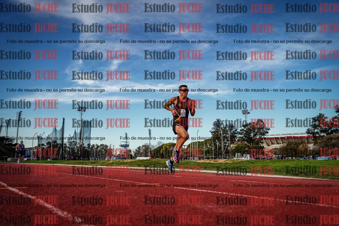 Fotos de los 3000 m llanos de varones