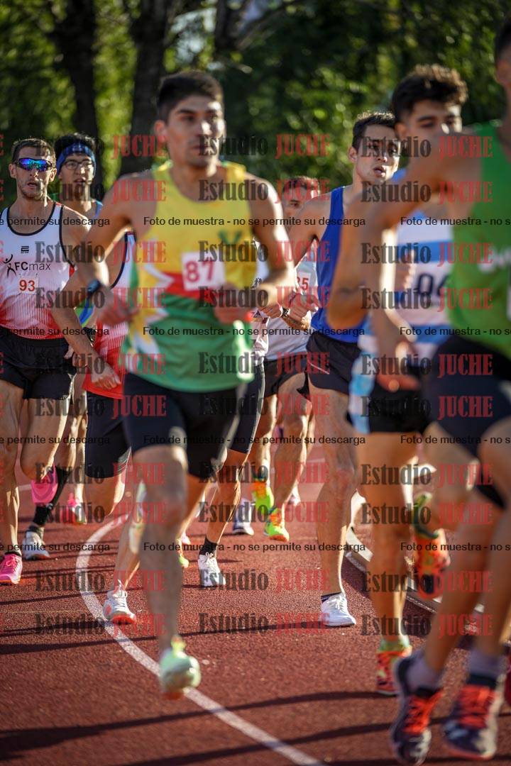 Fotos de los 1500 m llanos de varones