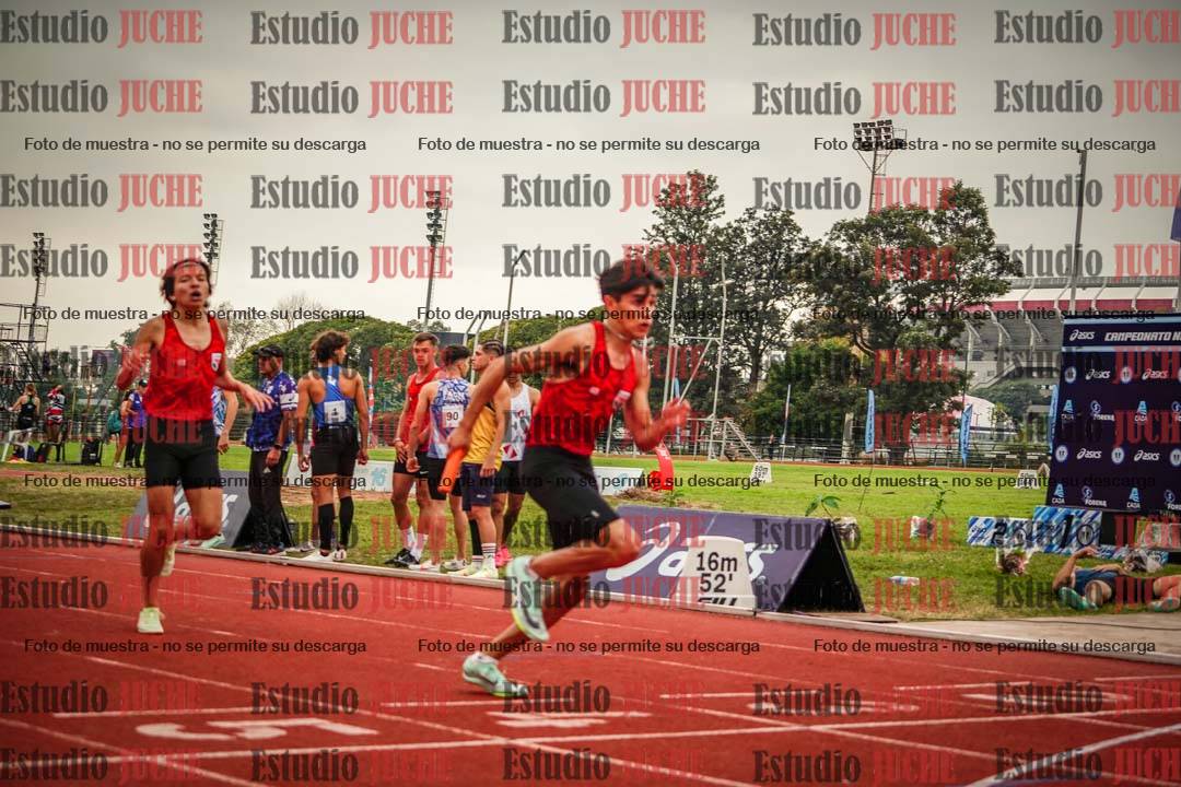 Fotos de las postas 4x400 m llanos de varones