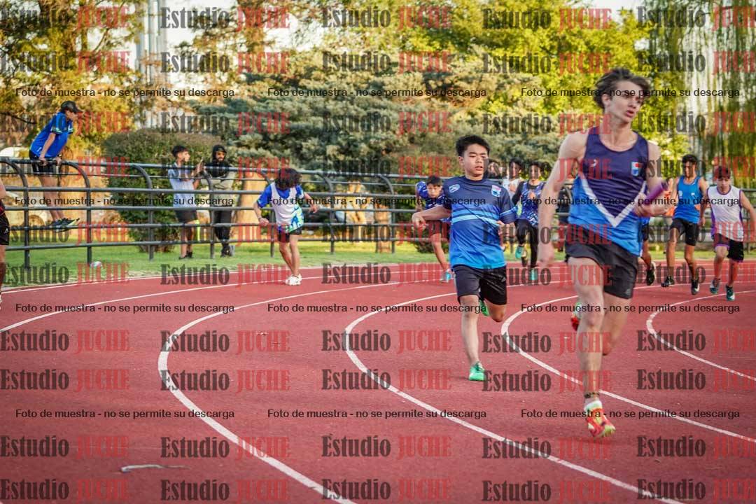 Fotos de las Postas 5x80 m de varones