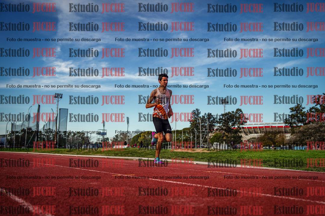 Fotos de los 3000 m llanos de varones