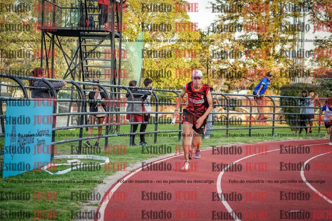 Fotos de las Postas 5x80 m de varones