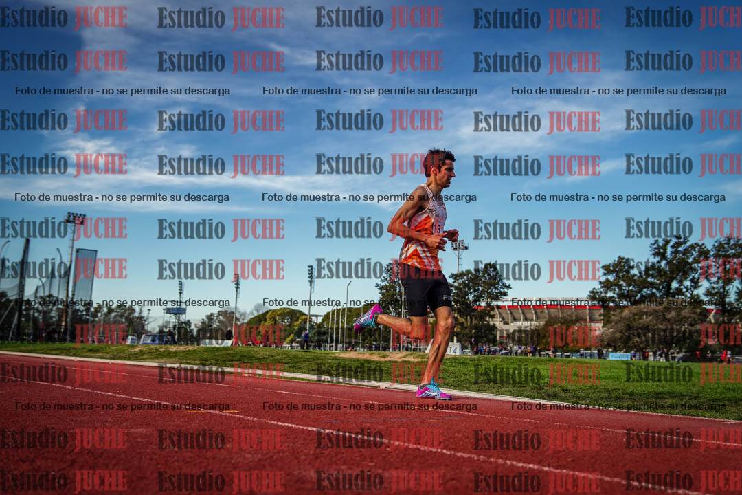 Fotos de los 3000 m llanos de varones