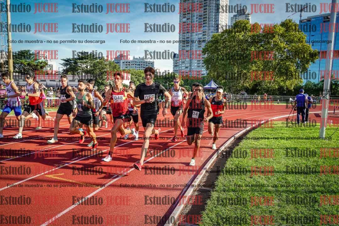 Fotos de los 1500 m llanos de varones