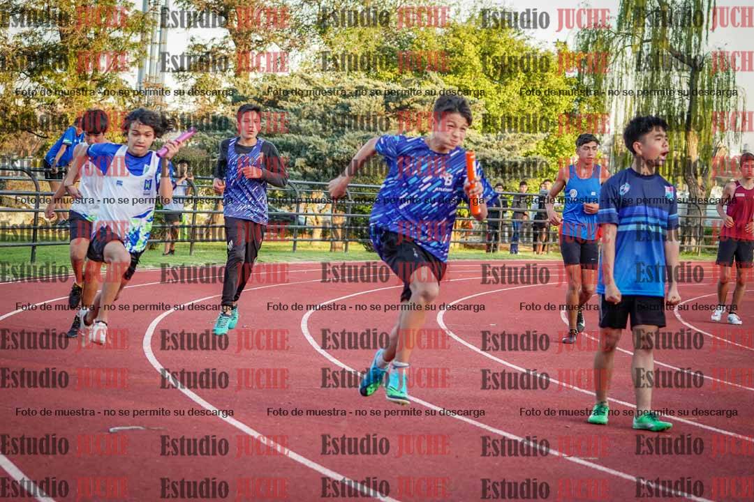 Fotos de las Postas 5x80 m de varones