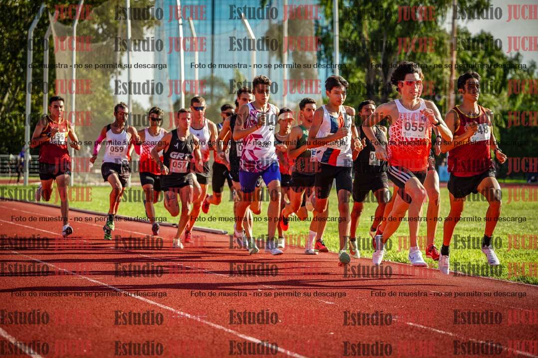Fotos de los 1500 m llanos de varones